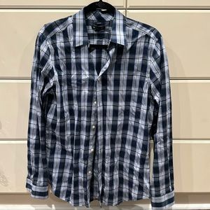 ✨ Men’s Gap Button Down Shirt